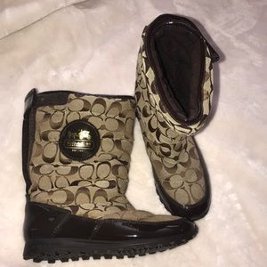 MOVING! Best offer takes them - Coach Snow Boots
